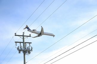 Flugzeug am Himmel