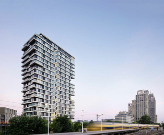 La tour en bois "Haut" à Amsterdam est une icône architecturale.