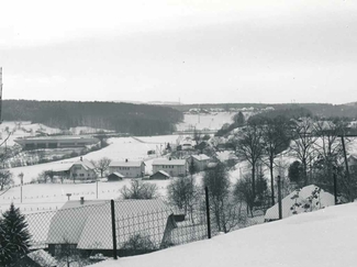 Photo d’archive: la flèche dessinée au stylo indique l’endroit où aurait été placée la seconde centrale nucléaire. 