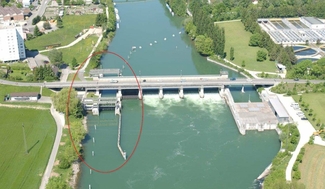 Auf diesem Bild ist ersichtlich, wo der Bootstransport beim Wasserkraftwerk Brügg/Port stattfindet.