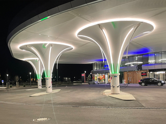 Parc de recharge pour véhicules à Zusmarshausen en Allemagne.